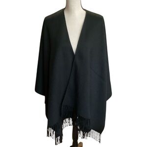 V. FRAAS Acrylic Fringe Wrap Poncho Blanket Scarf